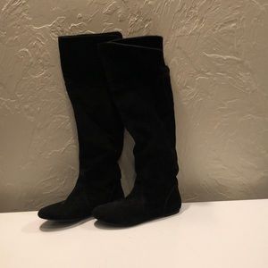 Gianni Bini black suede boots